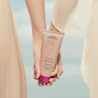 The Best Vegan Beauty Gift Ideas For Mom